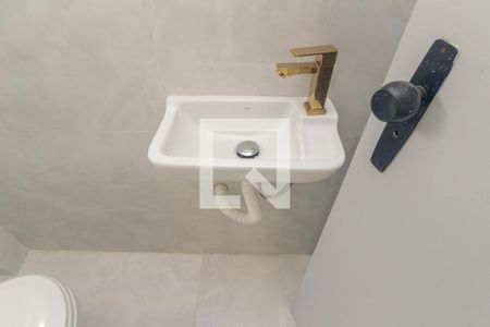 Apartamento à venda com 180m², 4 quartos e 1 vaga Apartamento à venda com 180m², 4 quartos e 1 vagaBanheiro de Serviço