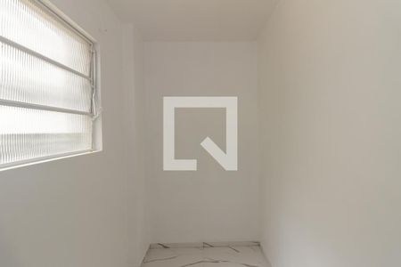 Apartamento à venda com 180m², 4 quartos e 1 vaga Apartamento à venda com 180m², 4 quartos e 1 vagaQuarto de Serviço