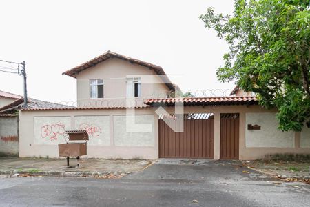 Casa de condomínio à venda com 59m², 2 quartos e 1 vagaFachada