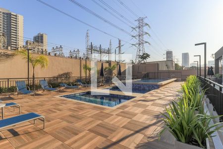 Apartamento à venda com 56m², 2 quartos e 1 vaga Apartamento à venda com 56m², 2 quartos e 1 vagaÁrea comum - Piscina