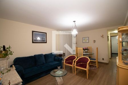 Sala  de apartamento à venda com 2 quartos, 64m² em Vila Nivi, São Paulo