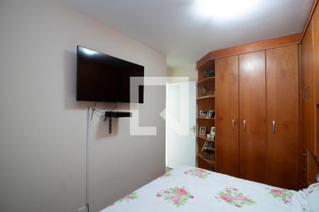Quarto 1 de apartamento à venda com 2 quartos, 64m² em Vila Nivi, São Paulo