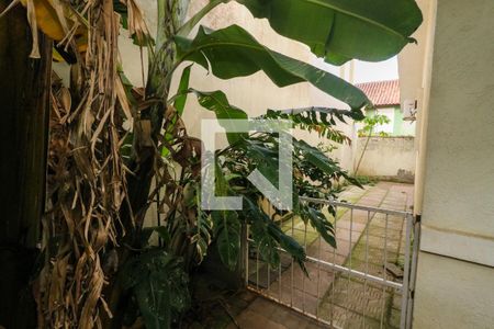 Casa de condomínio à venda com 85m², 3 quartos e 2 vagasQuintal