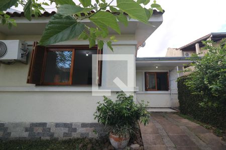 Casa de condomínio à venda com 85m², 3 quartos e 2 vagasFachada