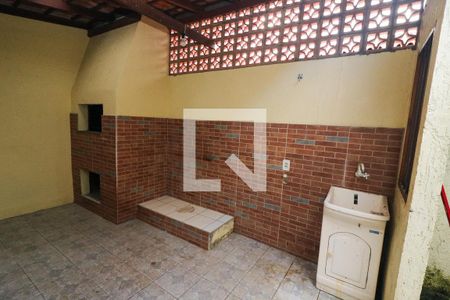 Casa de condomínio à venda com 85m², 3 quartos e 2 vagasÁrea de Serviço
