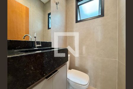 Lavabo de casa à venda com 3 quartos, 100m² em Jardim Aeroporto, São Paulo