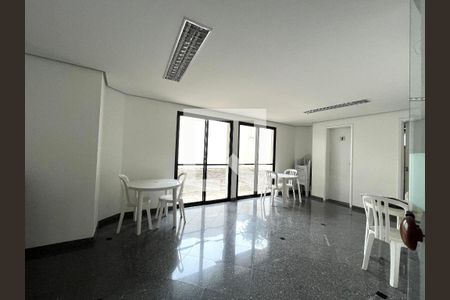 Apartamento para alugar com 35m², 1 quarto e 1 vaga Apartamento para alugar com 35m², 1 quarto e 1 vagaÁrea comum - Salão de festas