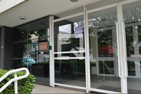 Apartamento à venda com 68m², 2 quartos e 1 vagaFachada + Plaquinha