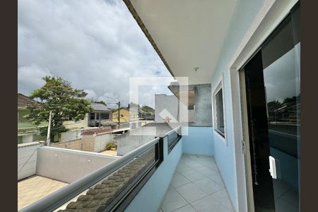 Casa de condomínio à venda com 180m², 3 quartos e 2 vagasSuíte - Varanda