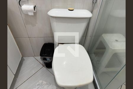 Casa de condomínio à venda com 180m², 3 quartos e 2 vagasSuíte - Banheiro