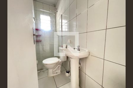 Casa para alugar com 30m², 1 quarto e sem vagaBanheiro