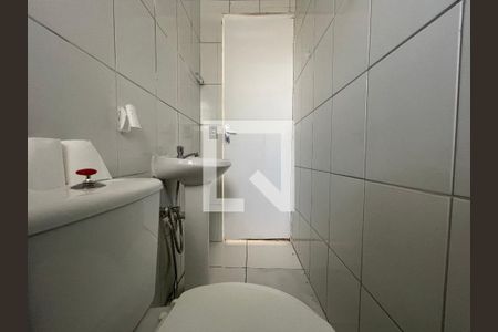 Casa para alugar com 30m², 1 quarto e sem vagaBanheiro