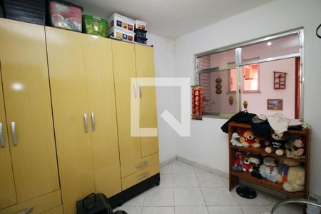 Casa à venda com 235m², 3 quartos e 2 vagasQuarto 2