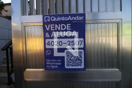 Casa à venda com 235m², 3 quartos e 2 vagasPlaca