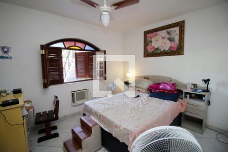 Quarto 1 de casa à venda com 3 quartos, 235m² em Irajá, Rio de Janeiro