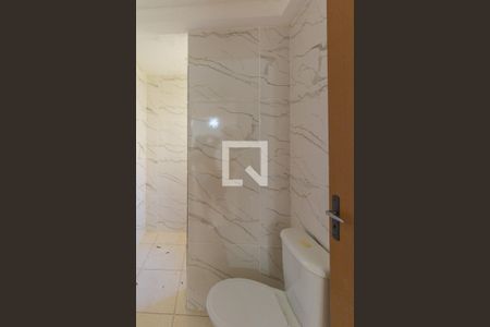Banheiro  de apartamento para alugar com 2 quartos, 44m² em Olaria, Canoas
