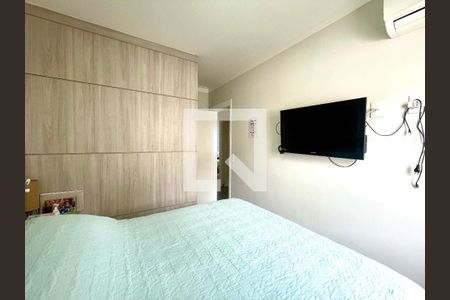 Casa de condomínio à venda com 114m², 3 quartos e 2 vagasQuarto 2 - Suíte