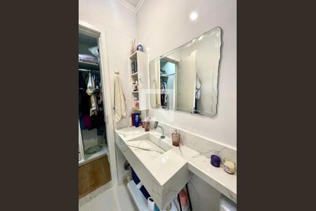 Casa de condomínio à venda com 114m², 3 quartos e 2 vagasBanheiro da Suíte