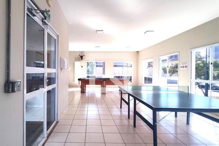 Casa de condomínio à venda com 114m², 3 quartos e 2 vagasÁrea comum - Salão de Jogos