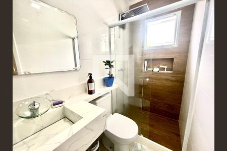 Casa de condomínio à venda com 114m², 3 quartos e 2 vagasBanheiro Social 