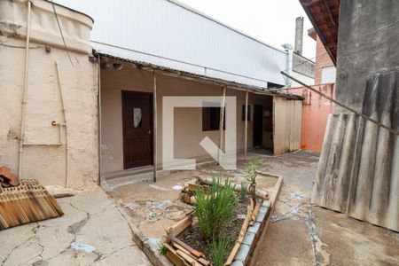 Casa à venda com 275m², 1 quarto e 1 vagaQuintal 