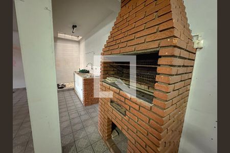 Casa para alugar com 200m², 3 quartos e 4 vagasQuintal