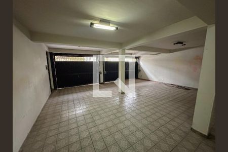 Casa para alugar com 200m², 3 quartos e 4 vagasQuintal