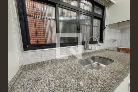 Casa para alugar com 200m², 3 quartos e 4 vagasCozinha