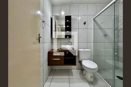 Apartamento à venda com 80m², 2 quartos e 1 vaga Apartamento à venda com 80m², 2 quartos e 1 vagaBanheiro