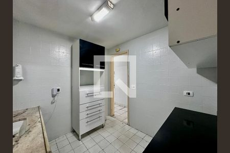 Apartamento à venda com 80m², 2 quartos e 1 vaga Apartamento à venda com 80m², 2 quartos e 1 vagaCozinha