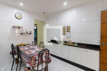 Casa à venda com 250m², 3 quartos e 6 vagas Casa à venda com 250m², 3 quartos e 6 vagasCozinha