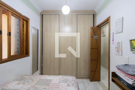 Casa à venda com 250m², 3 quartos e 6 vagas Casa à venda com 250m², 3 quartos e 6 vagasQuarto 3