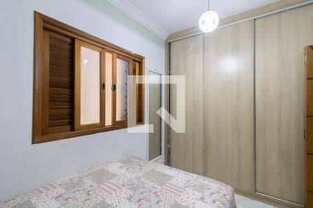 Casa à venda com 250m², 3 quartos e 6 vagas Casa à venda com 250m², 3 quartos e 6 vagasQuarto 3