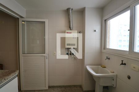 Apartamento para alugar com 172m², 4 quartos e 2 vagasÁrea de Serviço