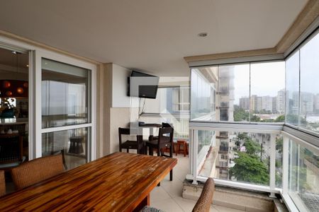 Apartamento para alugar com 172m², 4 quartos e 2 vagasVaranda