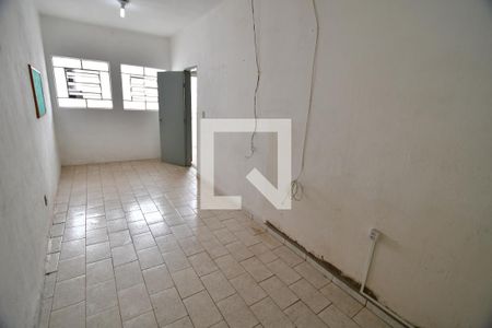 Casa para alugar com 400m², 2 quartos e 2 vagasSala 1 - Fundos