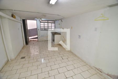 Casa para alugar com 400m², 2 quartos e 2 vagasPorão - Cozinha