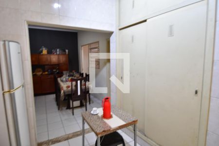 Casa para alugar com 400m², 2 quartos e 2 vagasCozinha