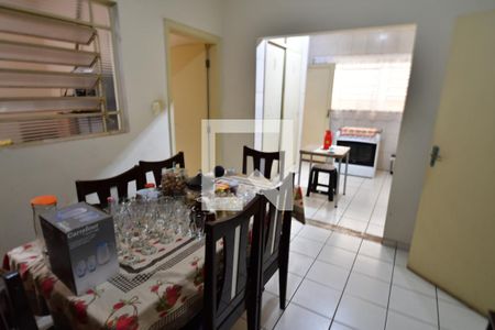 Casa para alugar com 400m², 2 quartos e 2 vagasCozinha