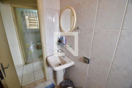 Casa para alugar com 400m², 2 quartos e 2 vagasBanheiro 1