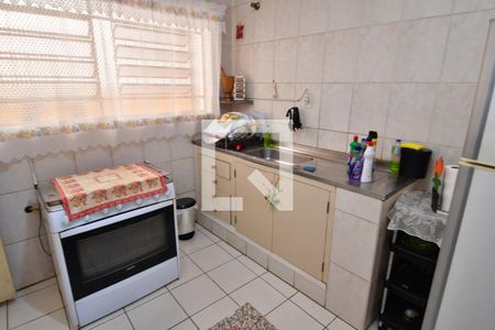 Casa para alugar com 400m², 2 quartos e 2 vagasCozinha