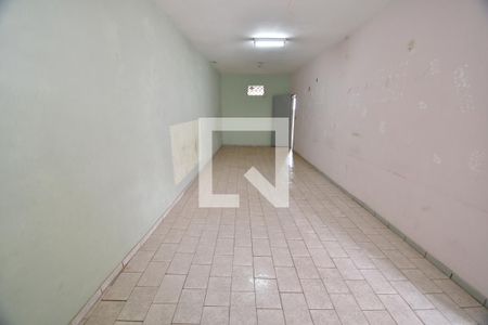 Casa para alugar com 400m², 2 quartos e 2 vagasSala 2 - Fundos