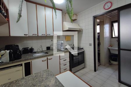 Apartamento à venda com 111m², 3 quartos e 2 vagas Apartamento à venda com 111m², 3 quartos e 2 vagasCozinha