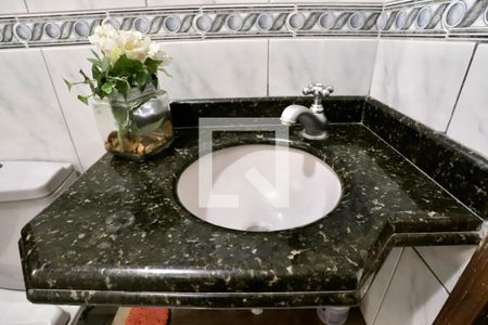 Casa para alugar com 180m², 3 quartos e 5 vagas Casa para alugar com 180m², 3 quartos e 5 vagasBanheiro 1