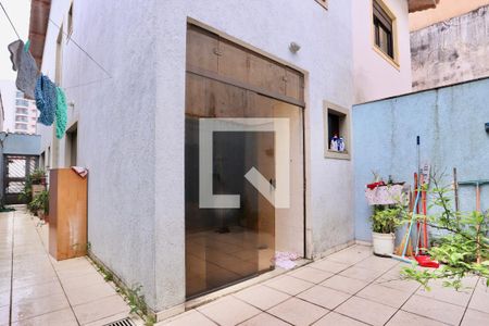 Casa para alugar com 180m², 3 quartos e 5 vagas Casa para alugar com 180m², 3 quartos e 5 vagasÁrea Externa