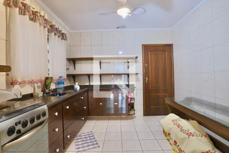 Casa para alugar com 180m², 3 quartos e 5 vagas Casa para alugar com 180m², 3 quartos e 5 vagasCozinha