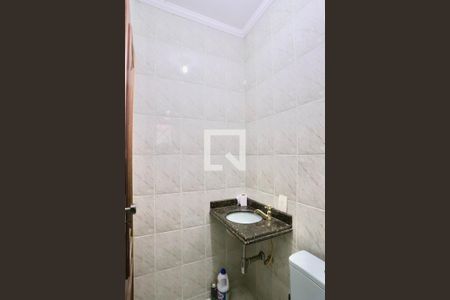 Casa para alugar com 180m², 3 quartos e 5 vagas Casa para alugar com 180m², 3 quartos e 5 vagasBanheiro 2