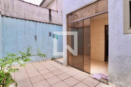 Casa para alugar com 180m², 3 quartos e 5 vagas Casa para alugar com 180m², 3 quartos e 5 vagasÁrea Externa