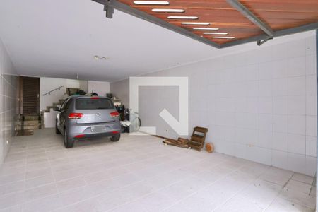 Casa para alugar com 180m², 3 quartos e 5 vagas Casa para alugar com 180m², 3 quartos e 5 vagasGaragem
