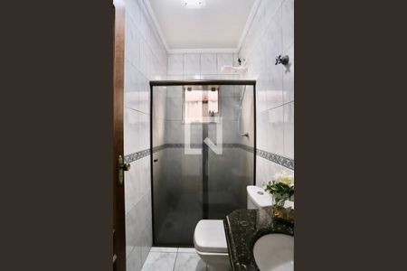 Casa para alugar com 180m², 3 quartos e 5 vagas Casa para alugar com 180m², 3 quartos e 5 vagasBanheiro 1